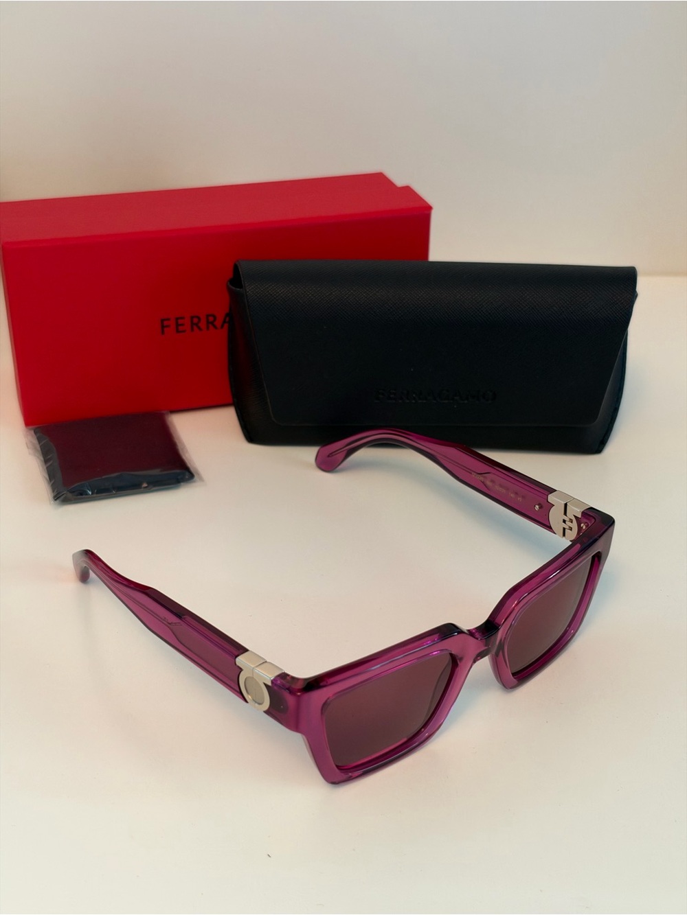 Salvatore Ferragamo Women's Fuchsia Square Frame Sunglasses SF2066S
